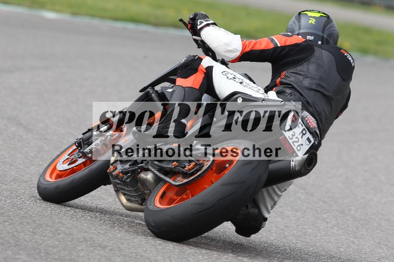 /Archiv-2025/10 23.04.2025 Cornu Master School ADR/rot-rouge/unklar